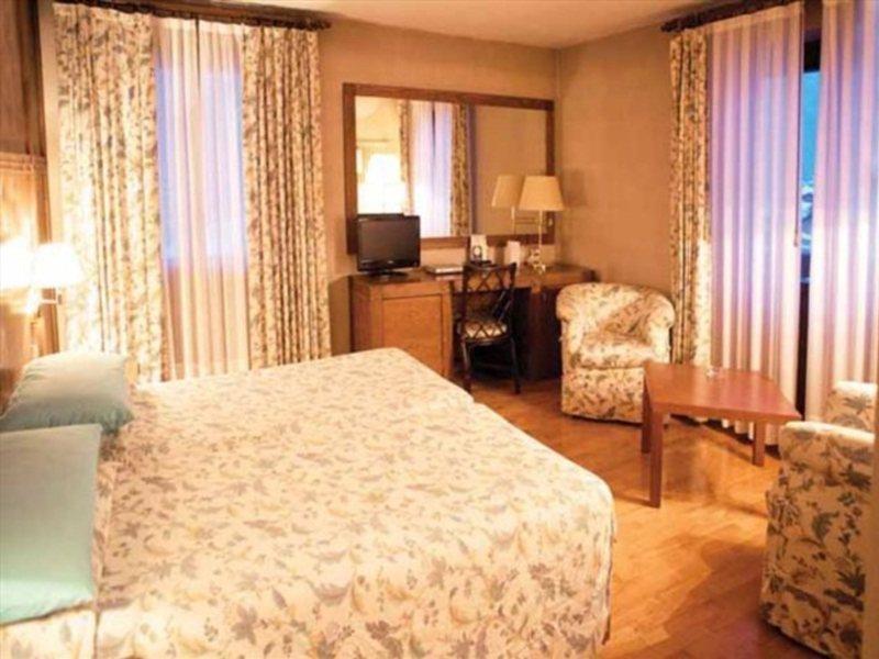 Savoia Palace Hotel مادونا دي كامبيليو المظهر الخارجي الصورة